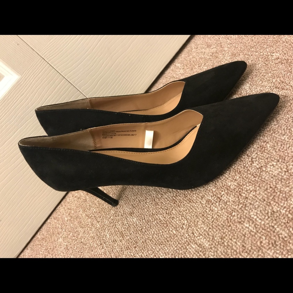 Pointed toe Heels